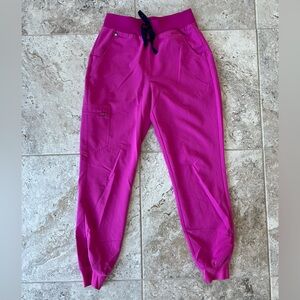 FIGS Zamora Jogger Scrub Pants in Limited Edition Electric Orchid PO# 2388, S